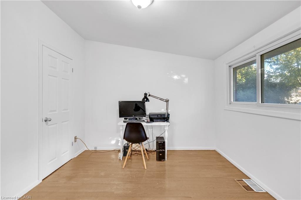 48 Luscombe Street, Hamilton, ON - Indoor Photo Showing Other Room