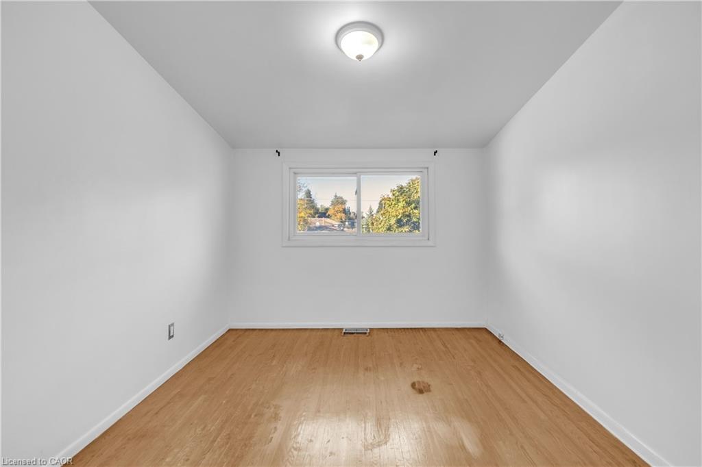 48 Luscombe Street, Hamilton, ON - Indoor Photo Showing Other Room
