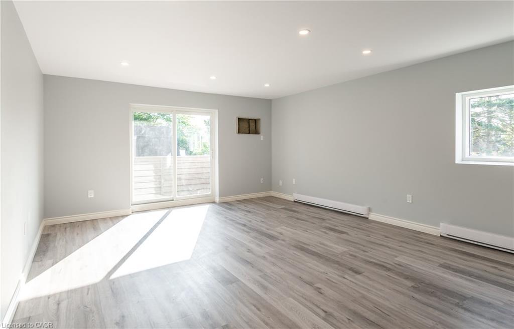 16-529 Elm Street, Port Colborne, ON - Indoor Photo Showing Other Room