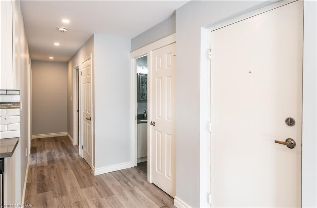 16-529 Elm Street, Port Colborne, ON - Indoor Photo Showing Other Room