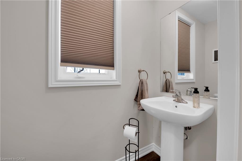 24-27 Rachel Drive, Stoney Creek, ON - Indoor Photo Showing Bathroom