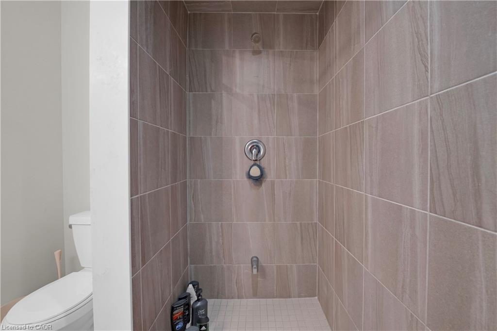 24-27 Rachel Drive, Stoney Creek, ON - Indoor Photo Showing Bathroom