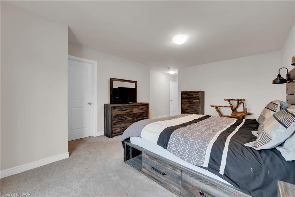 24-27 Rachel Drive, Stoney Creek, ON - Indoor Photo Showing Bedroom