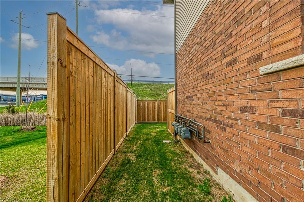 24-27 Rachel Drive, Stoney Creek, ON -