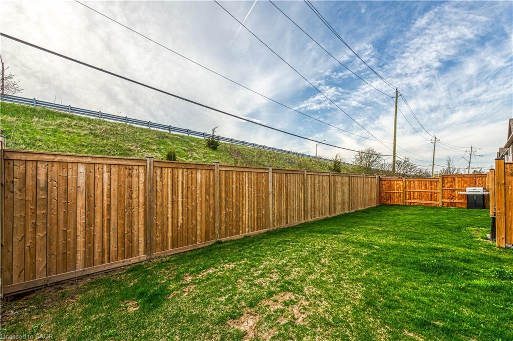 24-27 Rachel Drive, Stoney Creek, ON - Outdoor