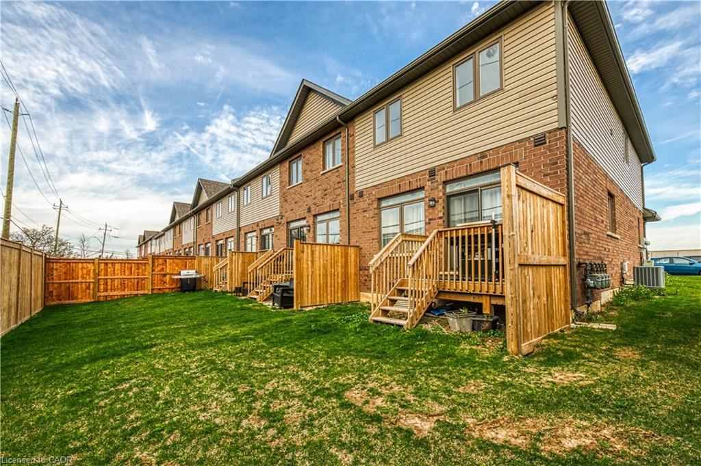 24-27 Rachel Drive, Stoney Creek, ON - Outdoor