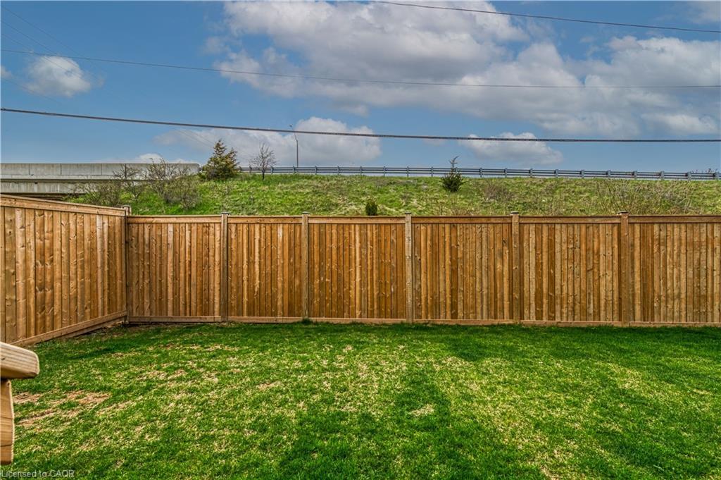 24-27 Rachel Drive, Stoney Creek, ON - Outdoor