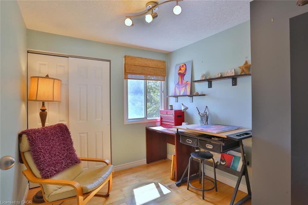 6-1085 Queens Boulevard, Kitchener, ON - Indoor