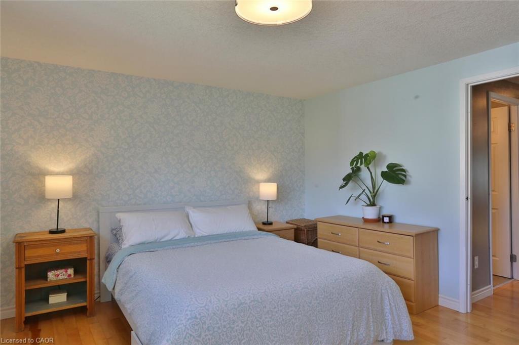 6-1085 Queens Boulevard, Kitchener, ON - Indoor Photo Showing Bedroom