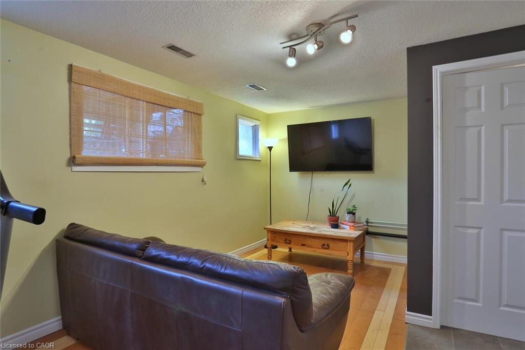 6-1085 Queens Boulevard, Kitchener, ON - Indoor Photo Showing Other Room