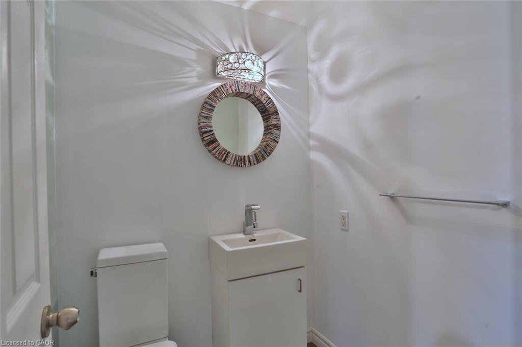 6-1085 Queens Boulevard, Kitchener, ON - Indoor Photo Showing Bathroom