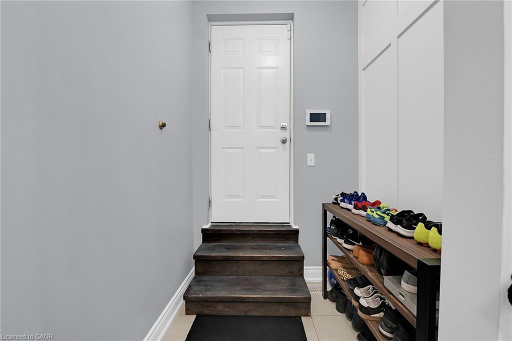 78 Chaumont Drive, Stoney Creek, ON - Indoor Photo Showing Other Room