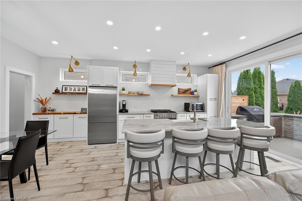 21-80 New Lakeshore Road, Port Dover, ON - Indoor