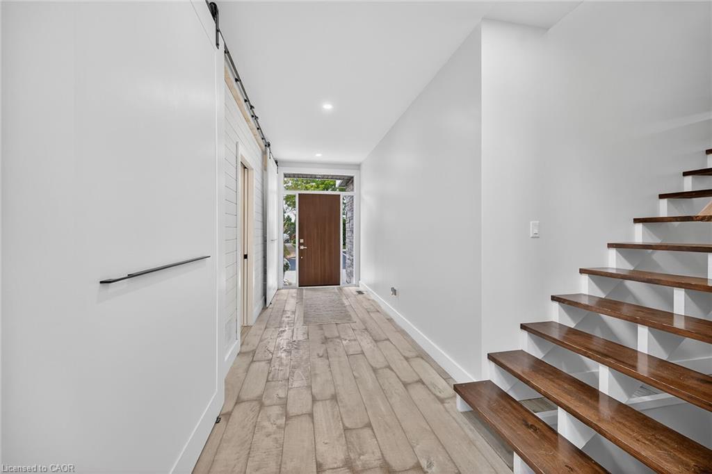 21-80 New Lakeshore Road, Port Dover, ON - Indoor Photo Showing Other Room