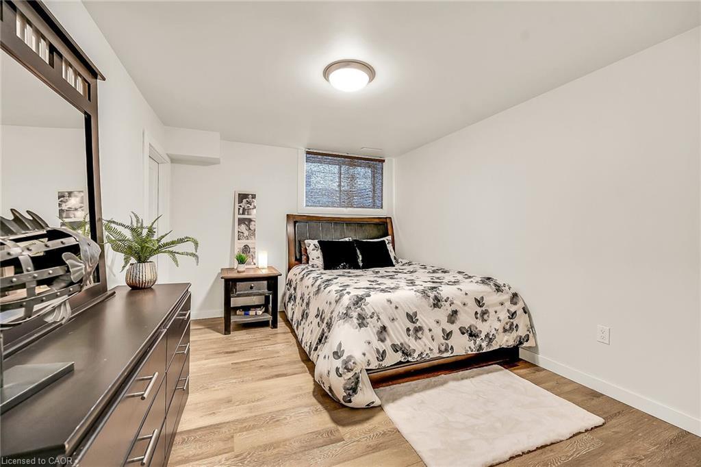 21-80 New Lakeshore Road, Port Dover, ON - Indoor Photo Showing Bedroom