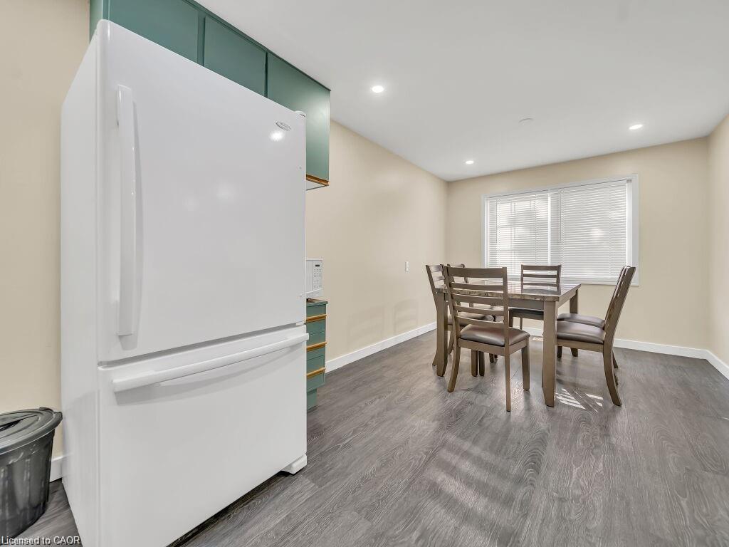 34 Belwood Crescent, Kitchener, ON - Indoor Photo Showing Dining Room
