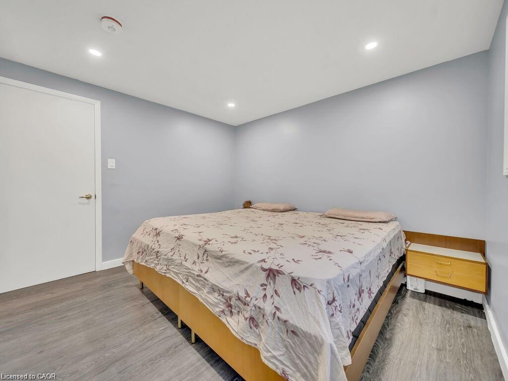 34 Belwood Crescent, Kitchener, ON - Indoor Photo Showing Bedroom
