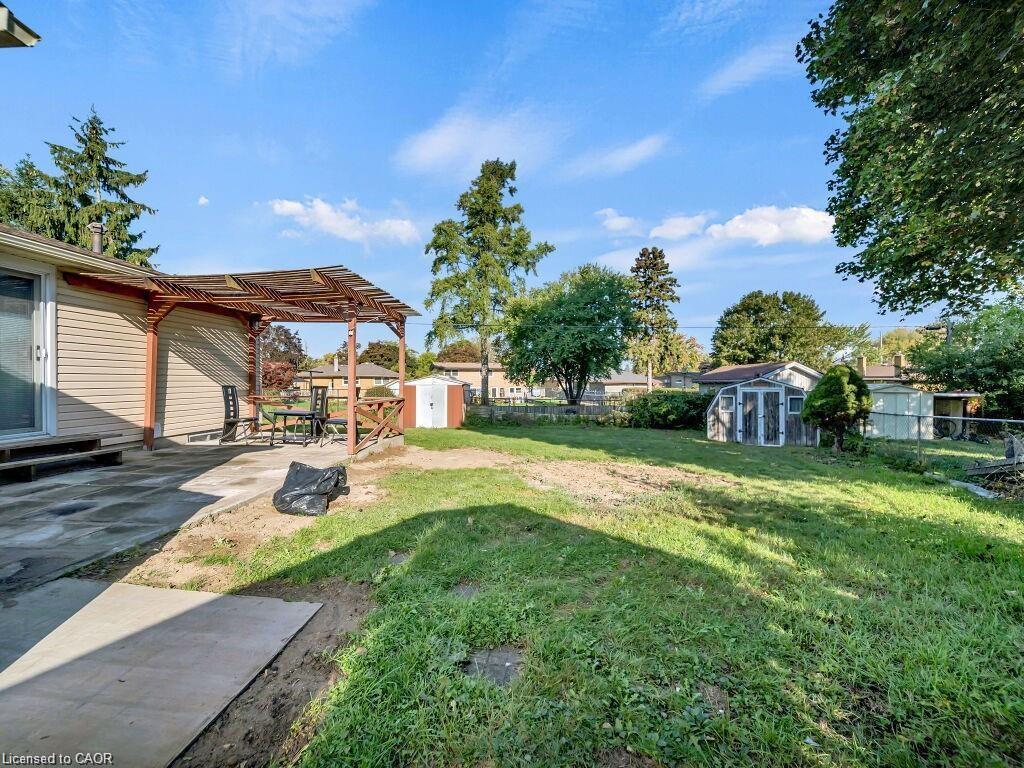 34 Belwood Crescent, Kitchener, ON - Outdoor