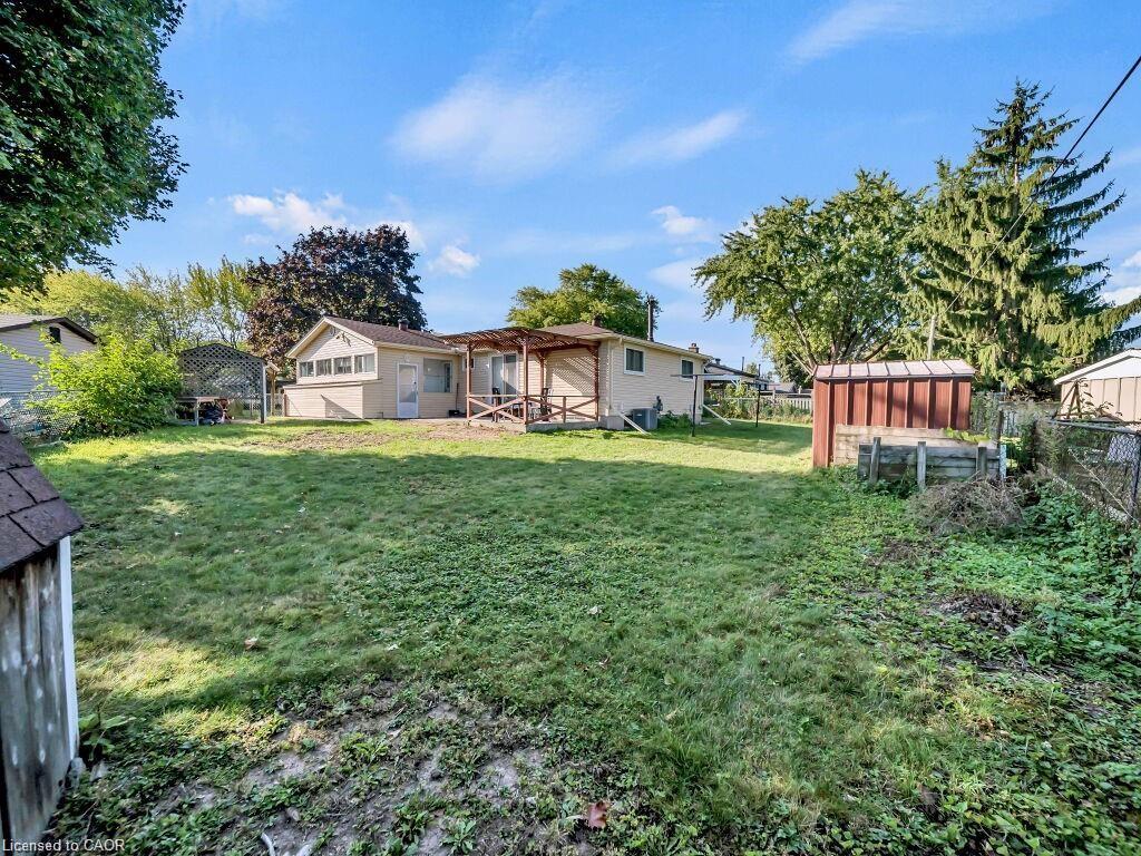 34 Belwood Crescent, Kitchener, ON - Outdoor