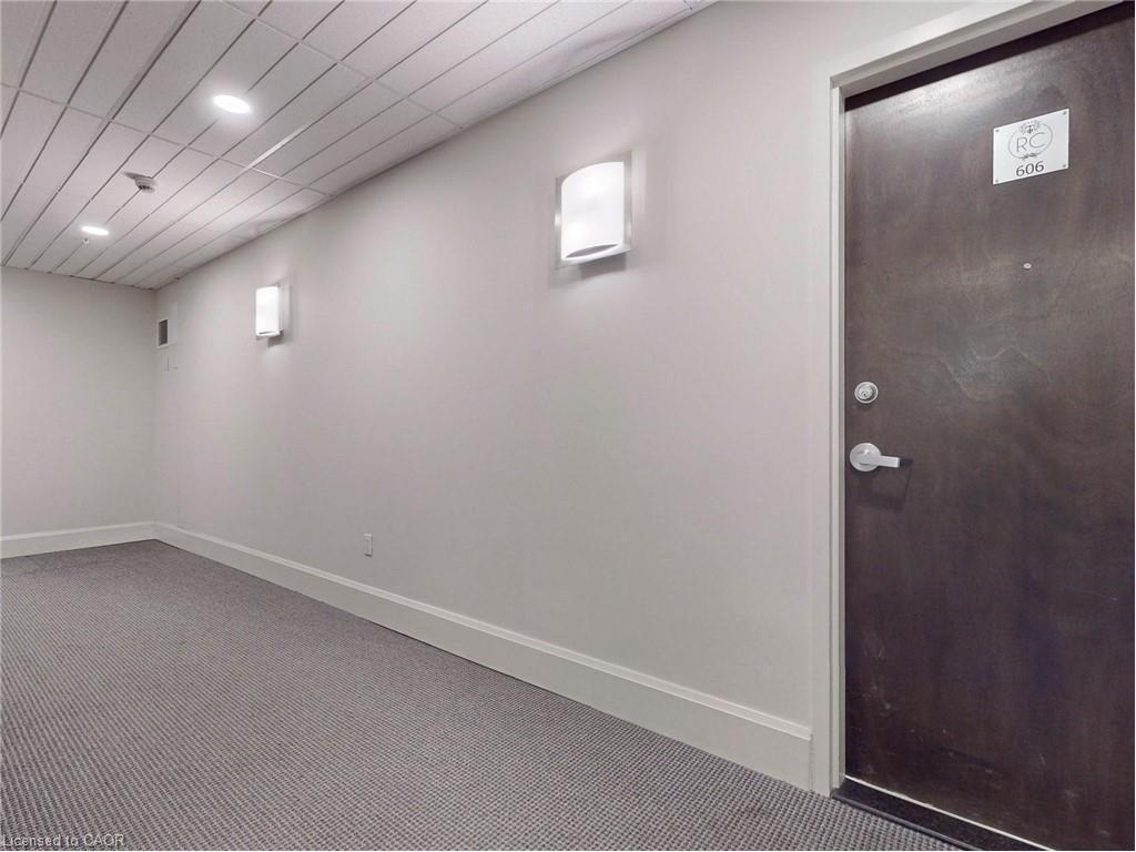 606-112 King Street E, Hamilton, ON - Indoor Photo Showing Other Room