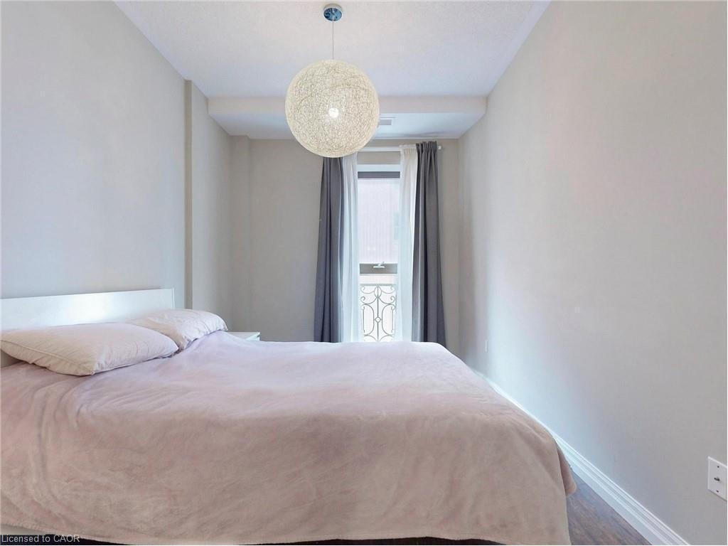 606-112 King Street E, Hamilton, ON - Indoor Photo Showing Bedroom