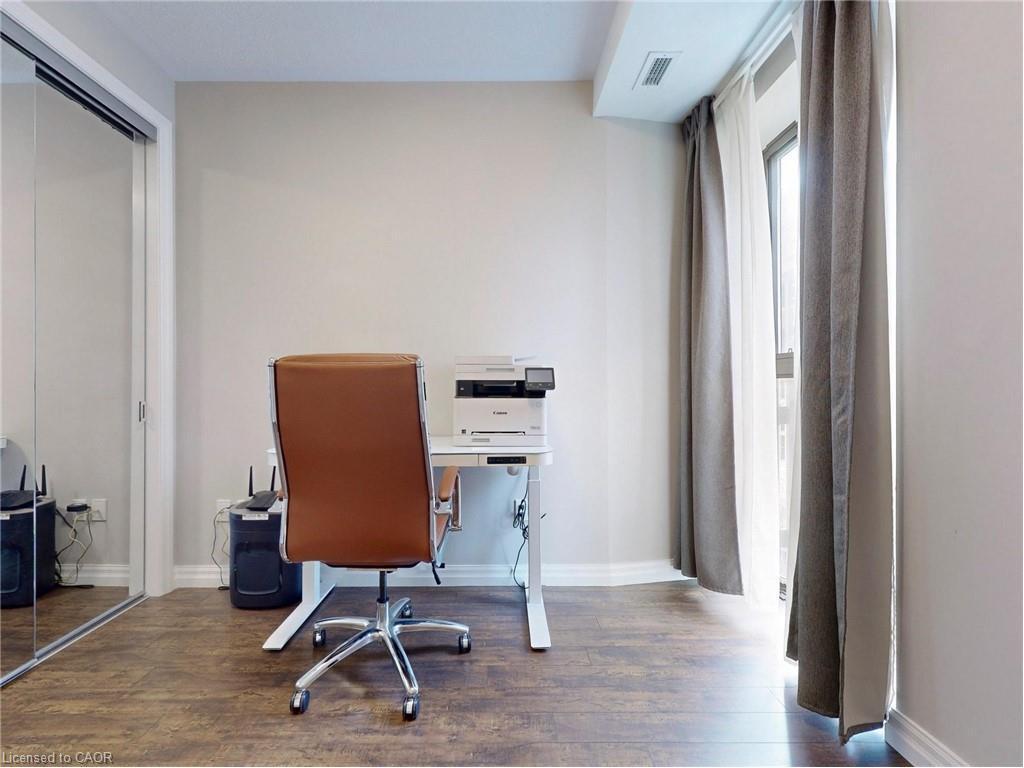 606-112 King Street E, Hamilton, ON - Indoor Photo Showing Office