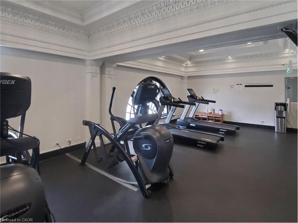 606-112 King Street E, Hamilton, ON - Indoor Photo Showing Gym Room