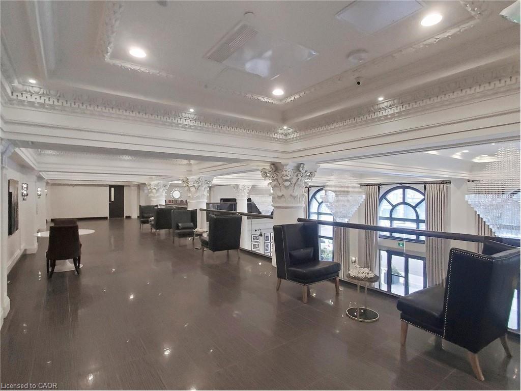 606-112 King Street E, Hamilton, ON - Indoor Photo Showing Other Room