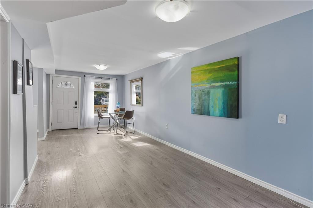 9 Hope Avenue, Hamilton, ON - Indoor Photo Showing Other Room