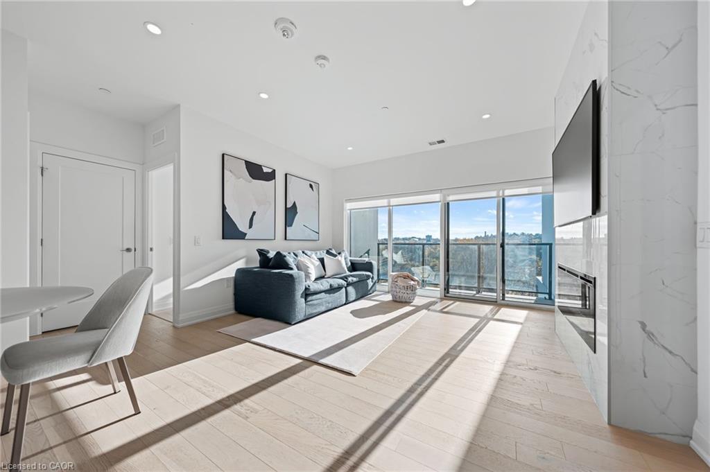 601-71 Wyndham Street S, Guelph, ON - Indoor