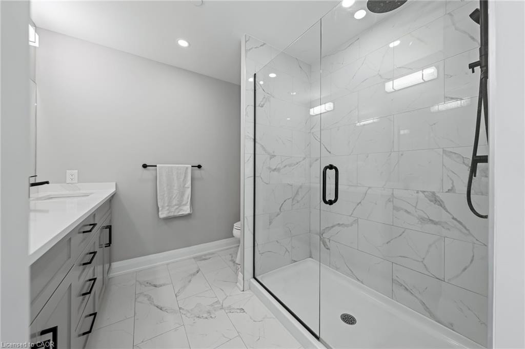 601-71 Wyndham Street S, Guelph, ON - Indoor Photo Showing Bathroom