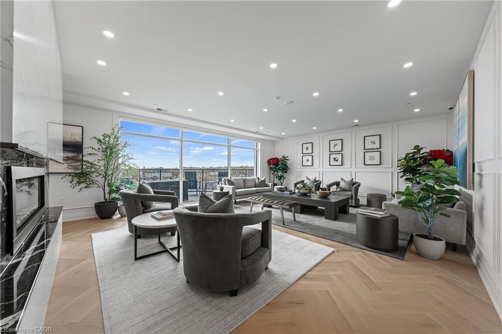 601-71 Wyndham Street S, Guelph, ON - Indoor