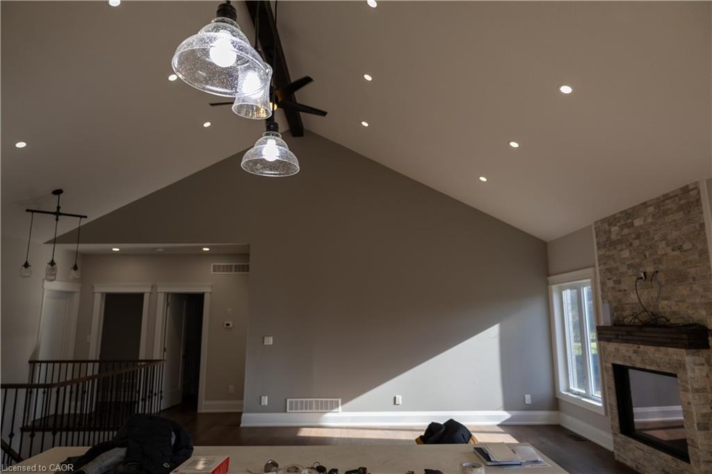 75 Robinson Road, Cambridge, ON - Indoor Photo Showing Other Room