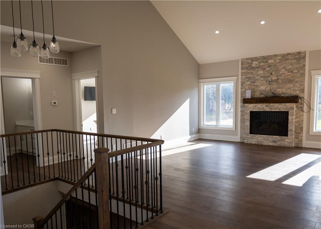 75 Robinson Road, Cambridge, ON - Indoor With Fireplace