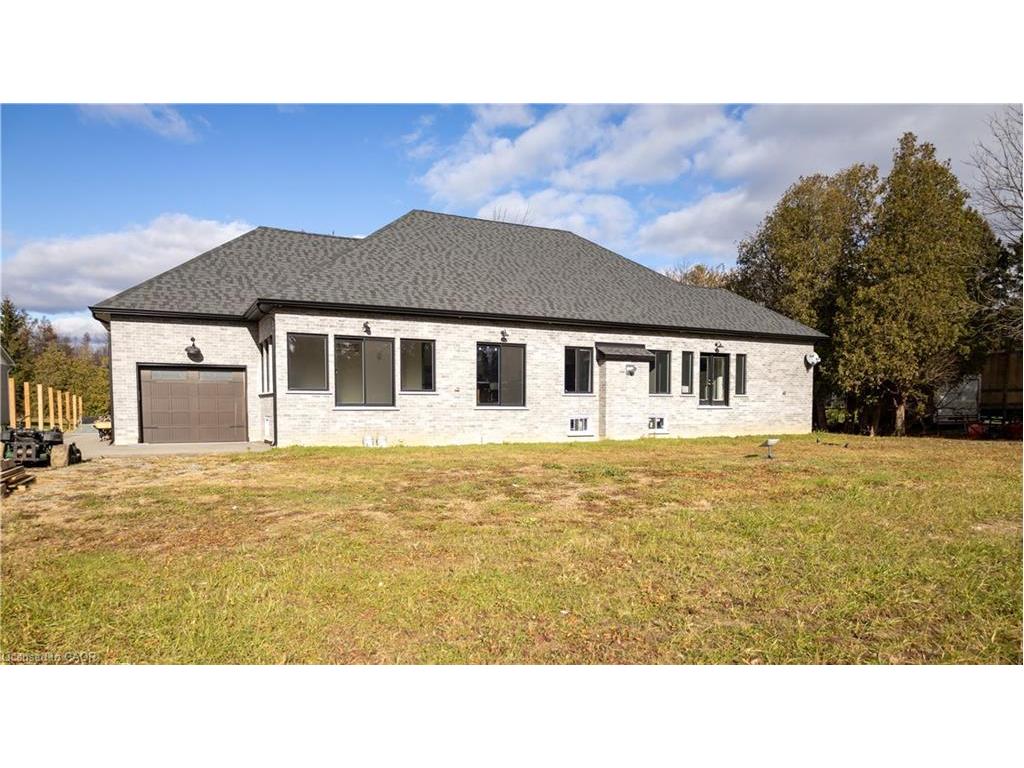 75 Robinson Road, Cambridge, ON - Outdoor