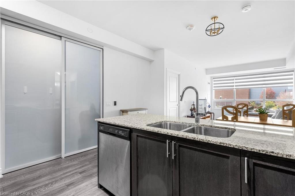 226-1050 Main Street E, Milton, ON - Indoor Photo Showing Kitchen With Double Sink