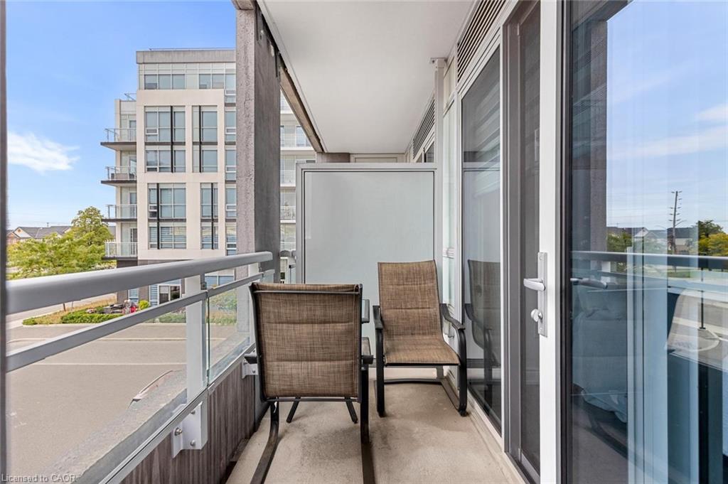226-1050 Main Street E, Milton, ON - Outdoor With Balcony With Exterior