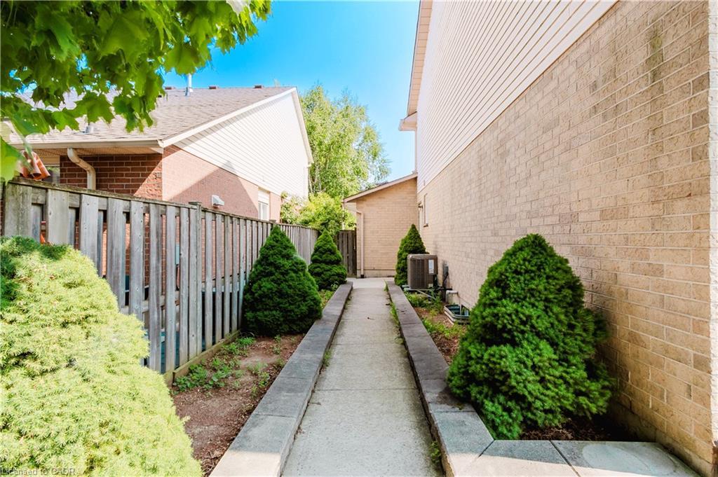 195 Duncairn Crescent, Hamilton, ON - Outdoor