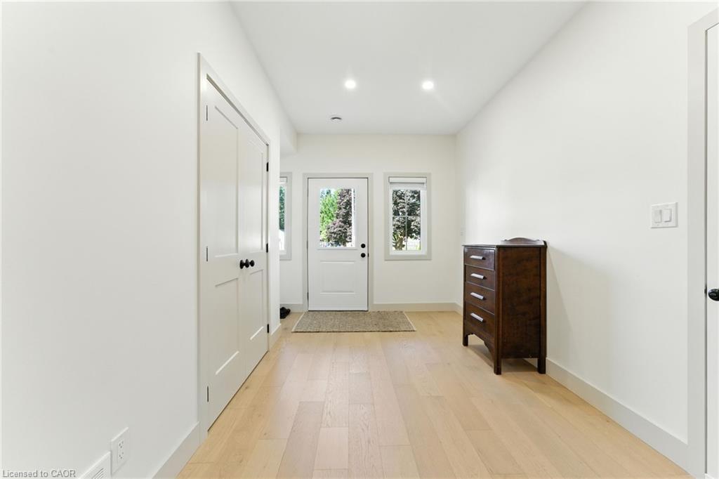 13 Linden Street, Aylmer, ON - Indoor Photo Showing Other Room