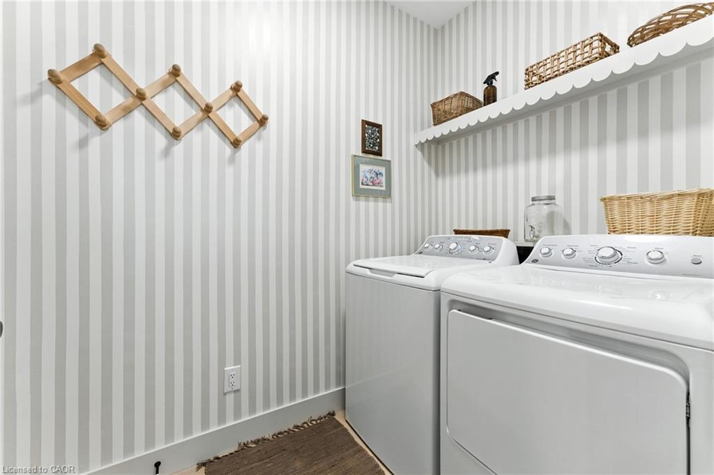 13 Linden Street, Aylmer, ON - Indoor Photo Showing Laundry Room