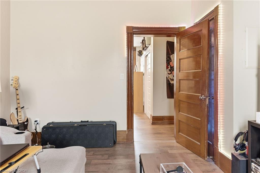 180 Ontario Street, St. Catharines, ON