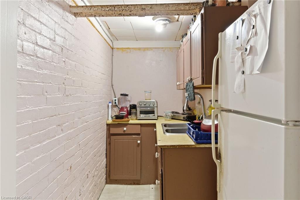 180 Ontario Street, St. Catharines, ON