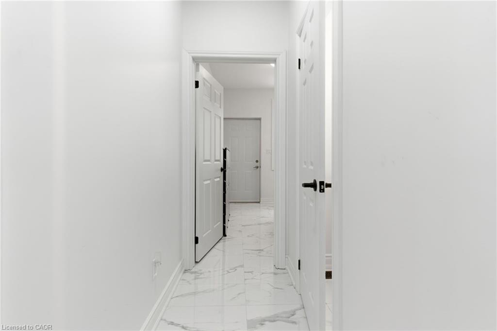 1576 Woodburn Road, Binbrook, ON - Indoor Photo Showing Other Room