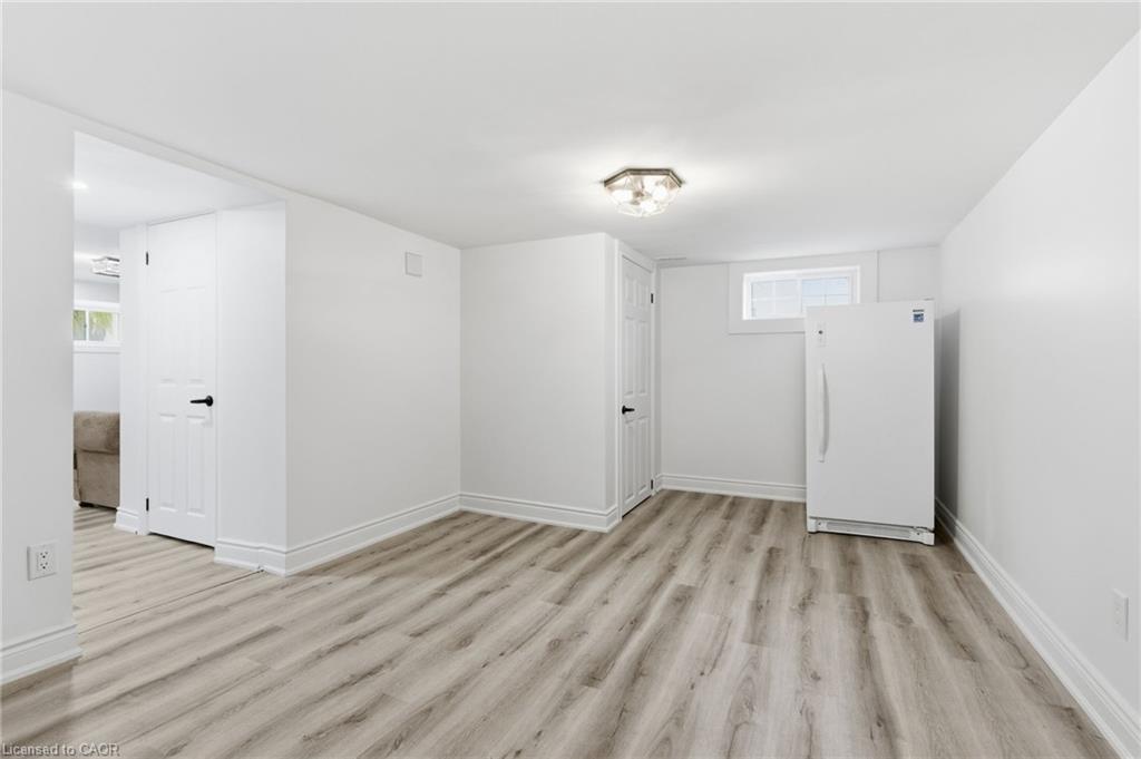 1576 Woodburn Road, Binbrook, ON - Indoor Photo Showing Other Room