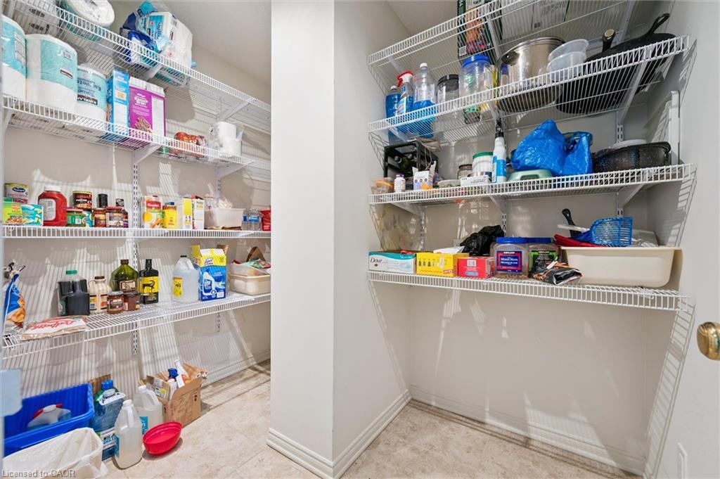 504-300 Keats Way, Waterloo, ON - Indoor With Storage