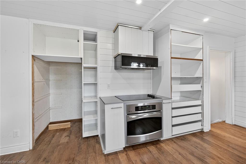 58 Ted Street, St. Catharines, ON - Indoor Photo Showing Kitchen