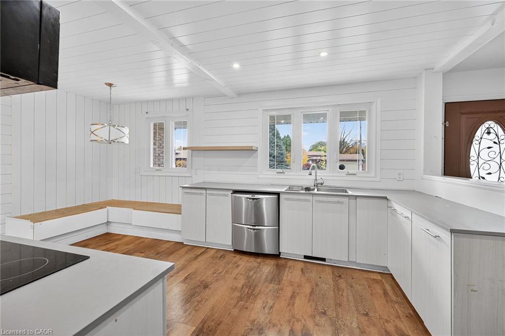 58 Ted Street, St. Catharines, ON - Indoor Photo Showing Kitchen With Double Sink