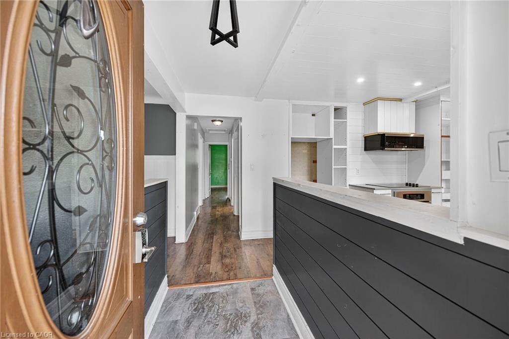 58 Ted Street, St. Catharines, ON - Indoor