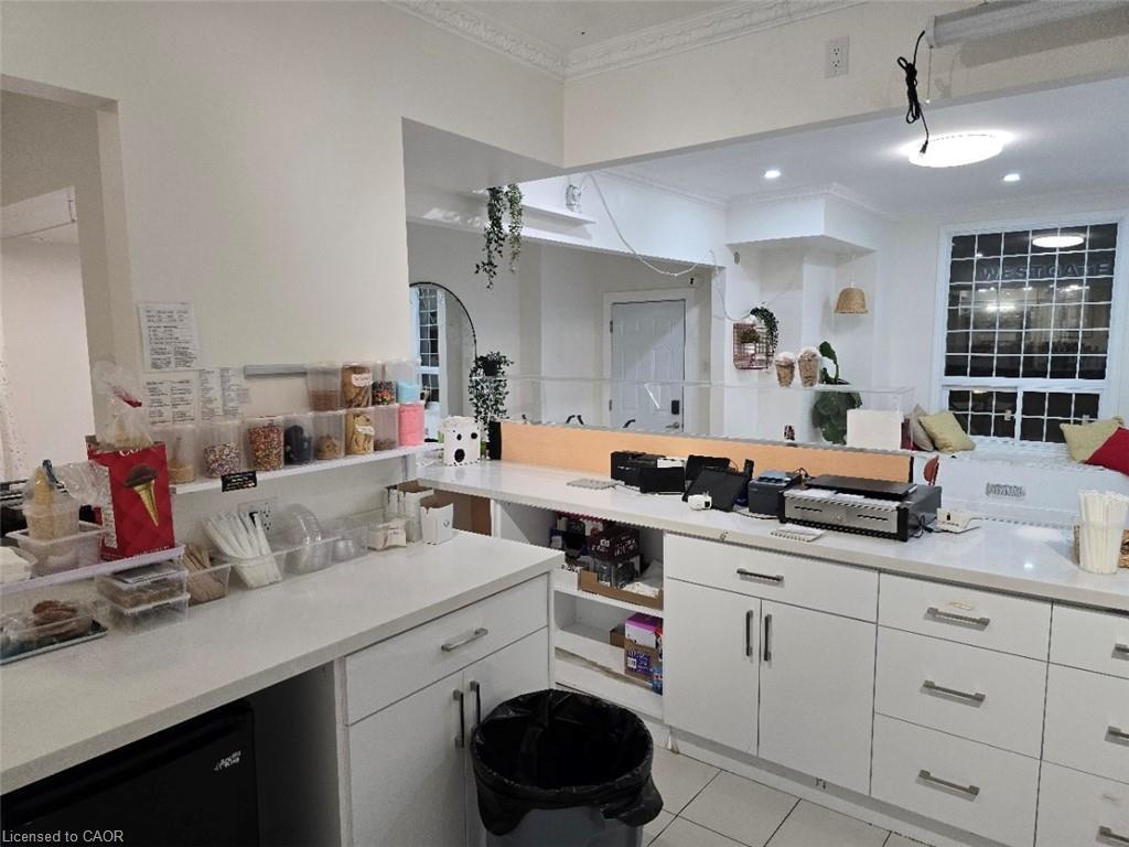 291 Main Street W, Hamilton, ON