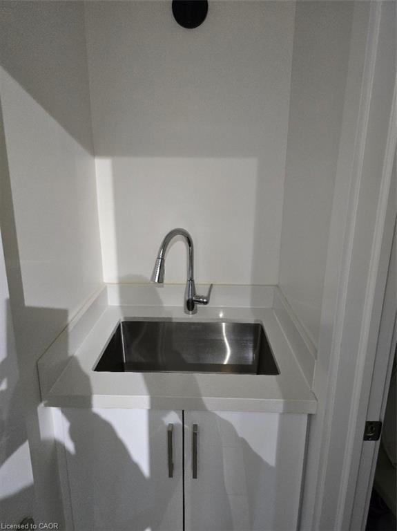 291 Main Street W, Hamilton, ON